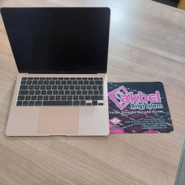 MacBook Air I5 1.1GHZ 13.3